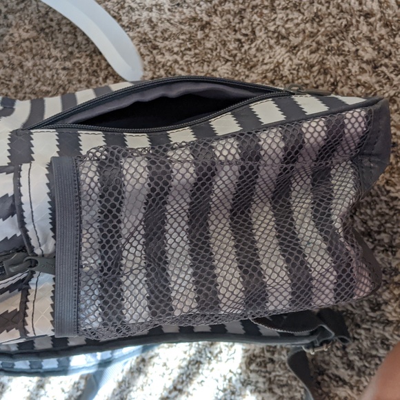 Thirty - One Backpack - Picture 3 of 10